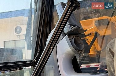 Гусеничный экскаватор Caterpillar 320 2019 в Ровно