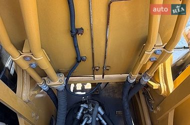 Гусеничный экскаватор Caterpillar 320 2019 в Ровно