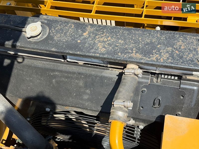 Гусеничный экскаватор Caterpillar 320 2019 в Ровно