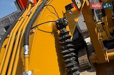 Гусеничный экскаватор Caterpillar 320 2016 в Ровно