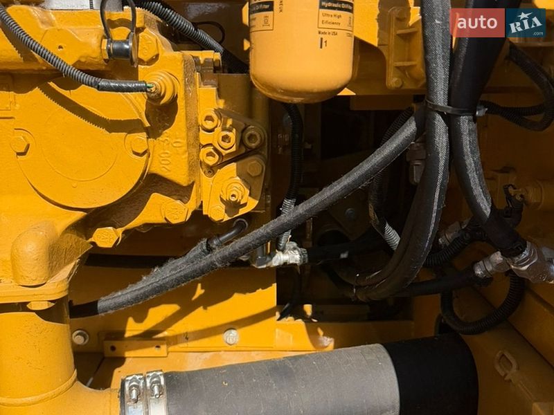 Гусеничный экскаватор Caterpillar 320 2016 в Ровно