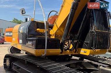 Гусеничный экскаватор Caterpillar 320 2016 в Ровно