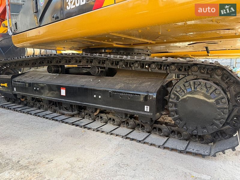 Гусеничный экскаватор Caterpillar 320 2016 в Ровно