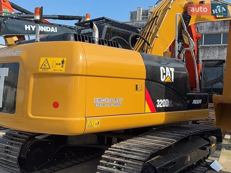 Гусеничный экскаватор Caterpillar 320 2016 в Ровно