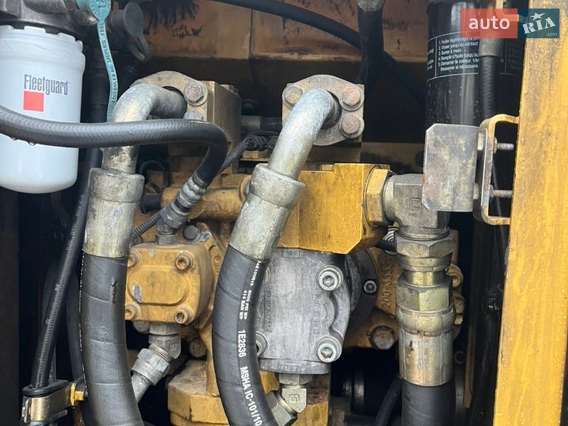 Гусеничный экскаватор Caterpillar 320C 2007 в Косове фото 14 Гусеничный экскаватор Caterpillar 320C 2007 в Косове