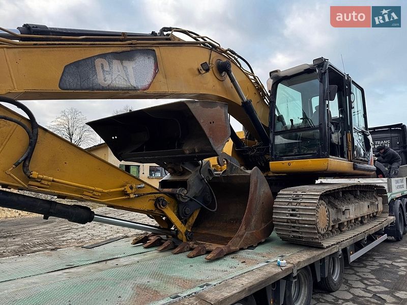 Гусеничний екскаватор Caterpillar 320C 2007 в Косові