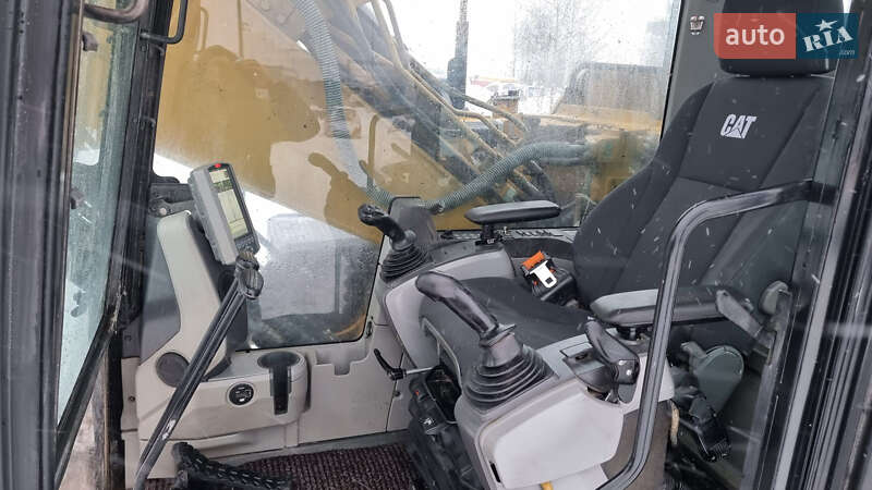 Гусеничный экскаватор Caterpillar 323 2017 в Одессе фото 16 Гусеничный экскаватор Caterpillar 323 2017 в Одессе