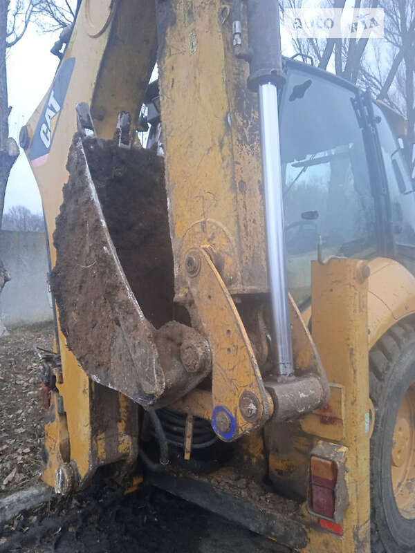 Екскаватор навантажувач Caterpillar 428E 2008 в Ірпені