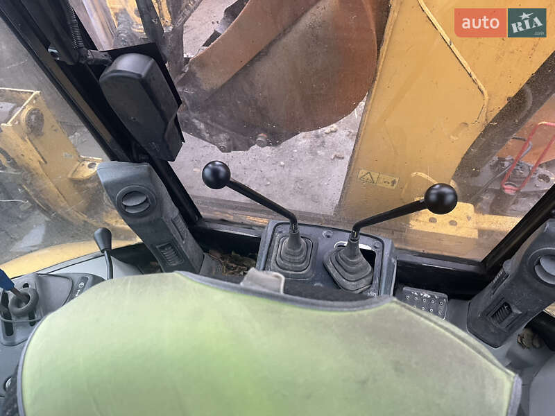 Екскаватор навантажувач Caterpillar 434 2013 в Малині