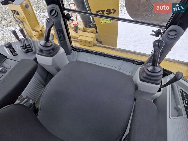 Экскаватор погрузчик Caterpillar 434 2008 в Черновцах