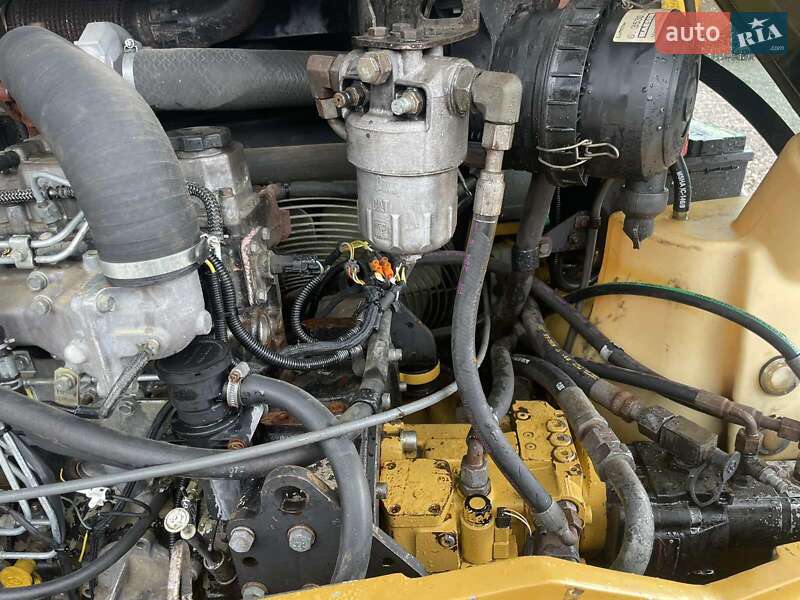 Фронтальный погрузчик Caterpillar 908 2011 в Львове фото 7 Фронтальный погрузчик Caterpillar 908 2011 в Львове