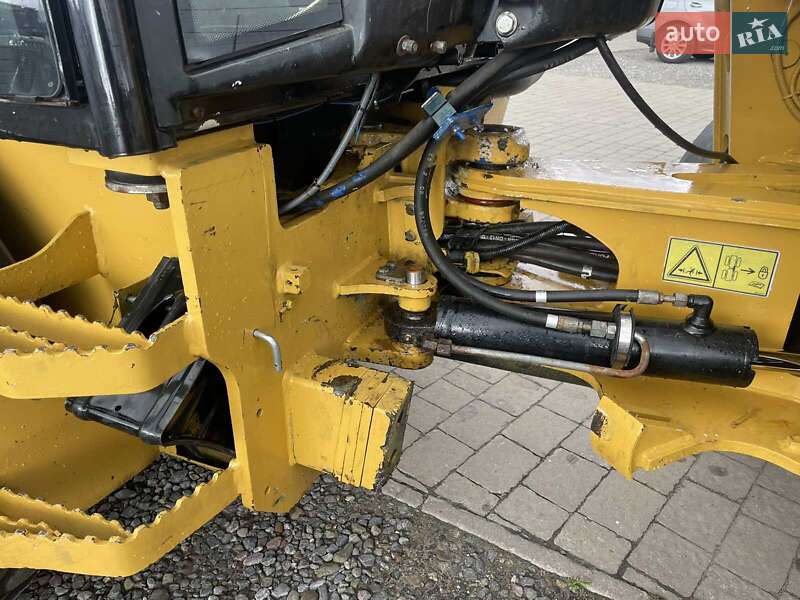 Фронтальный погрузчик Caterpillar 908 2011 в Львове фото 9 Фронтальный погрузчик Caterpillar 908 2011 в Львове
