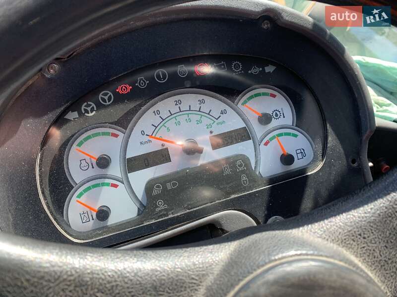 Фронтальні навантажувачі Caterpillar 930 2007 в Києві