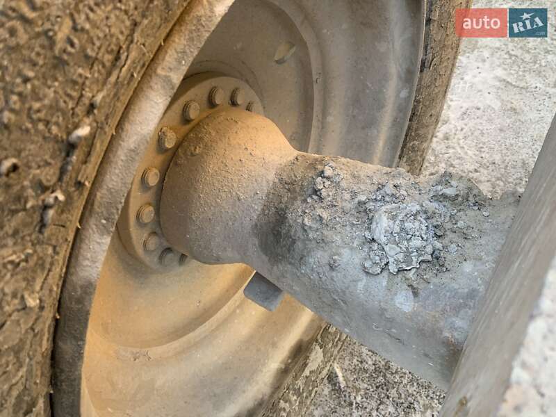 Фронтальні навантажувачі Caterpillar 930 2007 в Києві