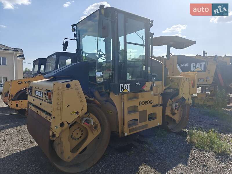 Дорожный каток Caterpillar CD 2010 в Днепре