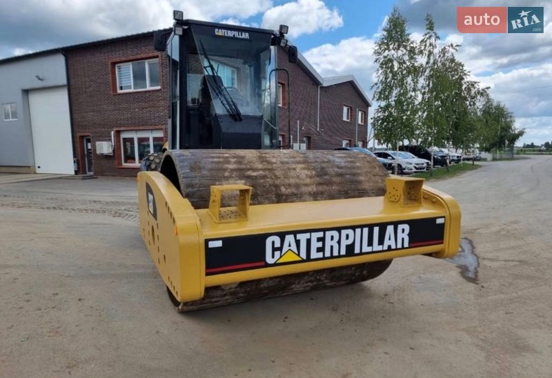 Каток грунтовый Caterpillar CS 2008 в Одессе