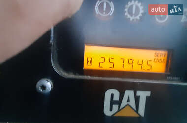 Бульдозер Caterpillar D6R 2005 в 