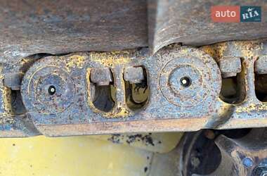 Бульдозер Caterpillar D6T 2011 в 