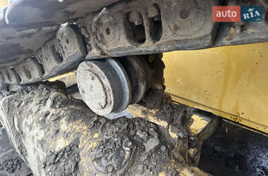 Бульдозер Caterpillar D6T 2010 в 