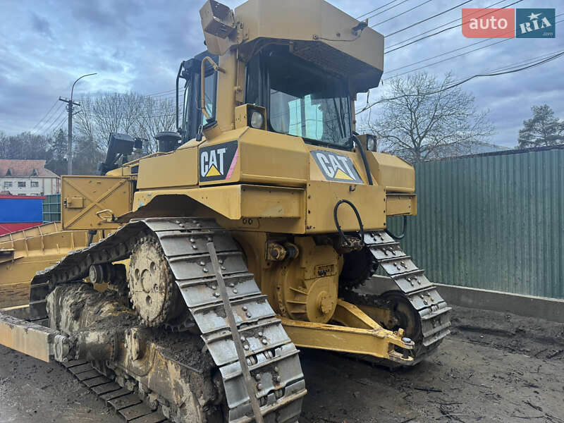 Бульдозер Caterpillar D6T 2010 в Ужгороде