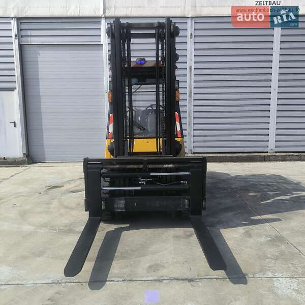 Вилочний навантажувач Caterpillar GP 2008 в Пустомитах