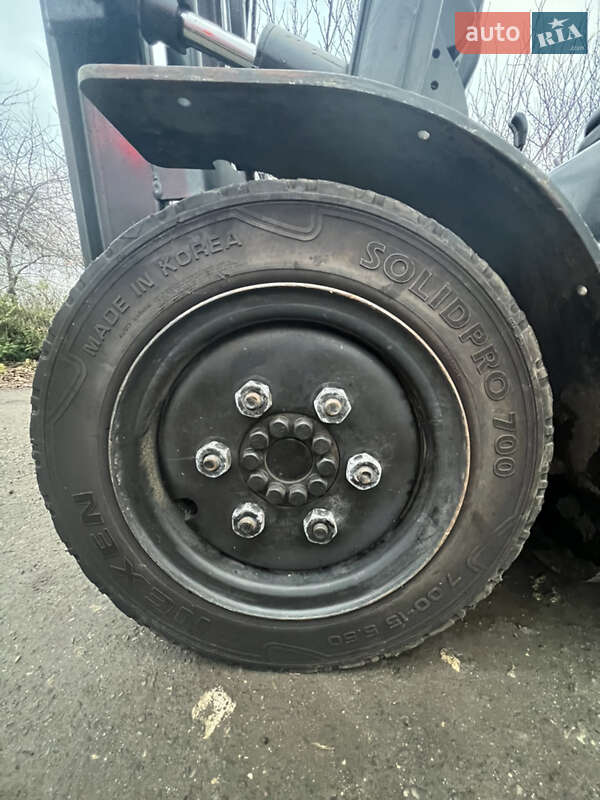 Вилочный погрузчик Caterpillar GP 2017 в Тернополе