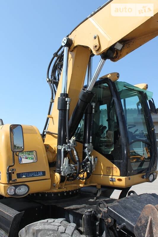 Колесный экскаватор Caterpillar M315 2009 в Львове