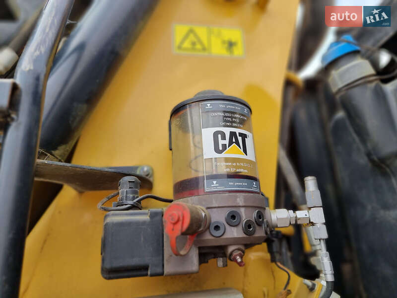 Экскаватор погрузчик Caterpillar MH 3022 2018 в Одессе