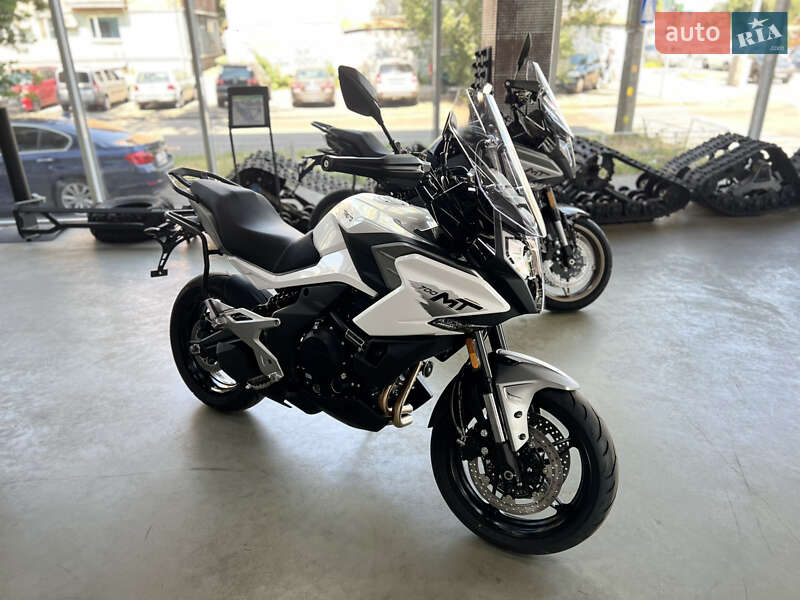 CFMOTO 700MT 2025