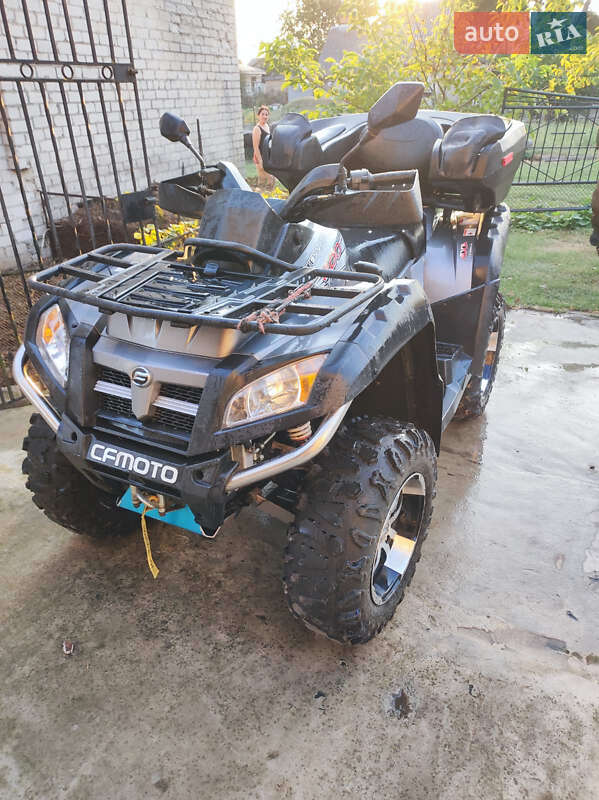 Квадроцикл утилітарний CFMOTO 800 2013 в Вараші