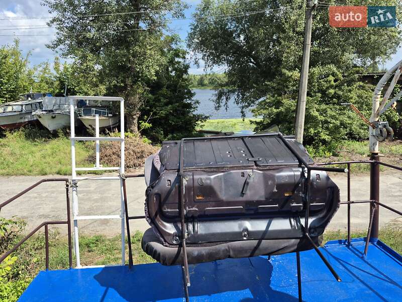 Катер Чайка МЛ 20 2005 в Києві