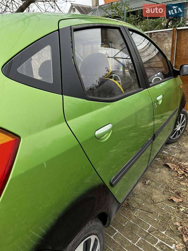 Хетчбек Chana Benni 2008 в Ужгороді