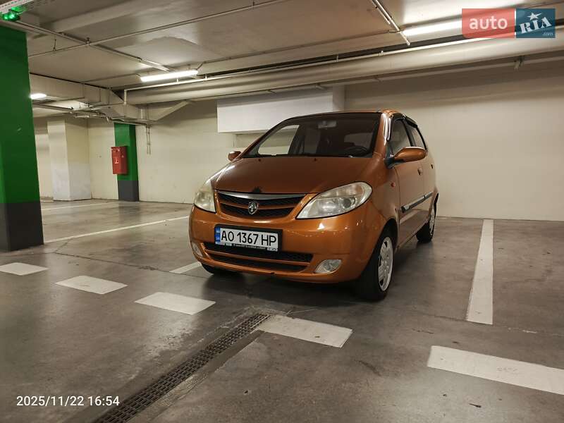 Хетчбек Chana Benni 2008 в Ужгороді