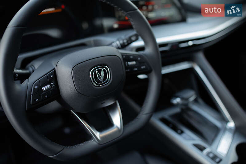 Позашляховик / Кросовер Changan CS 35 Plus 2023 в Чернігові фото 11 Позашляховик / Кросовер Changan CS 35 Plus 2023 в Чернігові