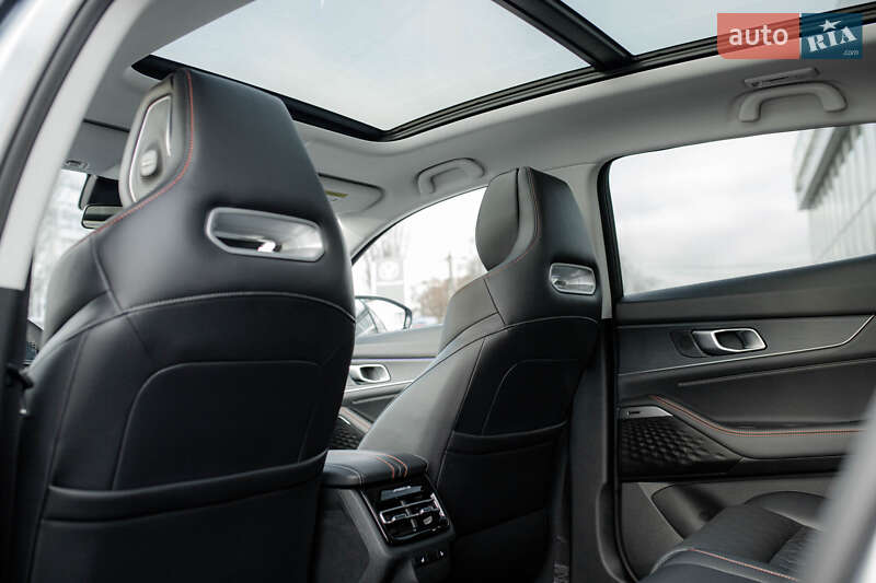 Позашляховик / Кросовер Changan Uni-K 2023 в Чернігові фото 6 Позашляховик / Кросовер Changan Uni-K 2023 в Чернігові