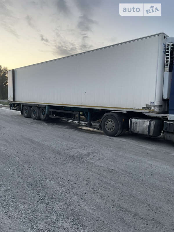 Рефрижератор напівпричіп Chereau 381 2001 в Тростянці