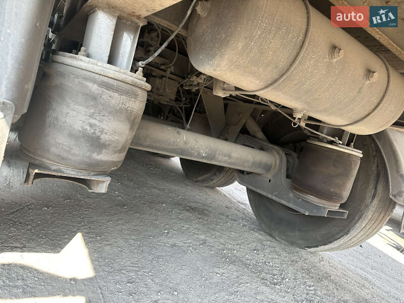 Контейнеровоз напівпричіп Chereau C 382DR 2001 в Одесі