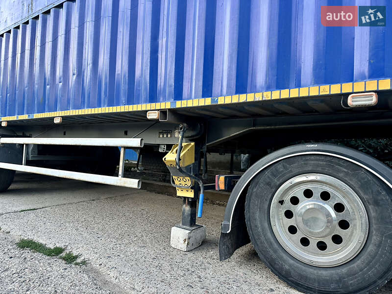 Зерновоз - напівпричіп Chereau C38 2001 в Сараті