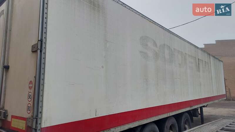 Рефрижератор полуприцеп Chereau CD 382CHB 1994 в Ровно
