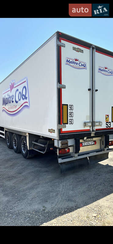 Рефрижератор полуприцеп Chereau CD382GB 2010 в Черновцах