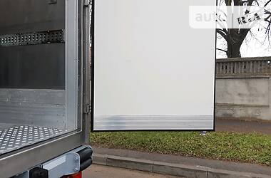 Рефрижератор полуприцеп Chereau ThermoKing 2009 в 