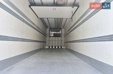 Рефрижератор полуприцеп Chereau ThermoKing 2014 в 