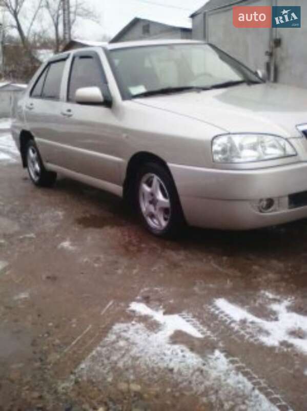 Лифтбек Chery A15 2008 в Черновцах
