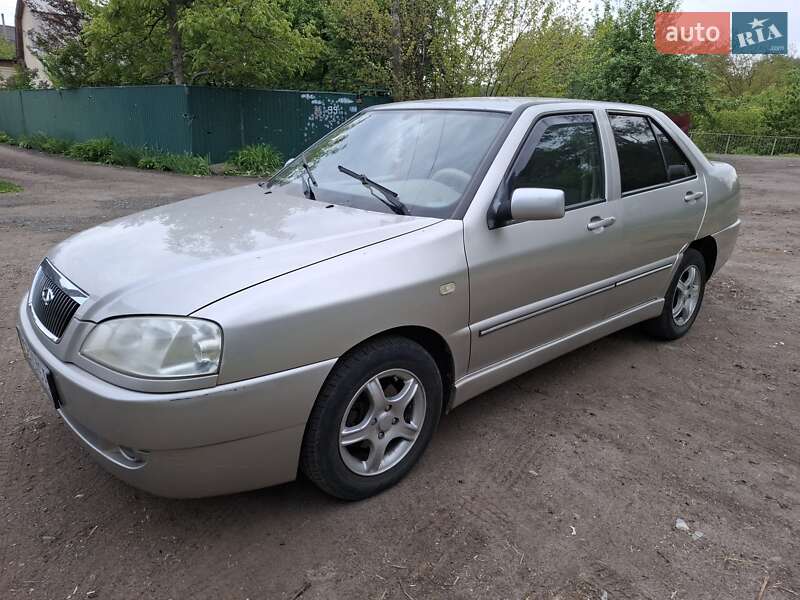 Лифтбек Chery A15 2007 в Чернигове