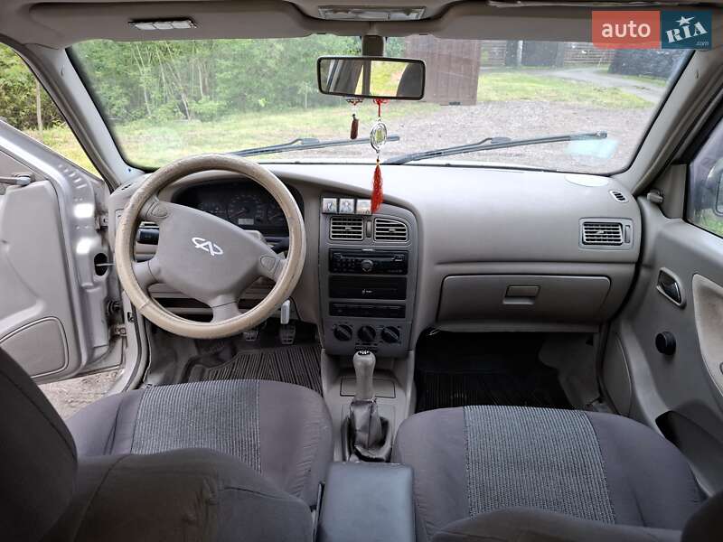 Лифтбек Chery A15 2007 в Чернигове