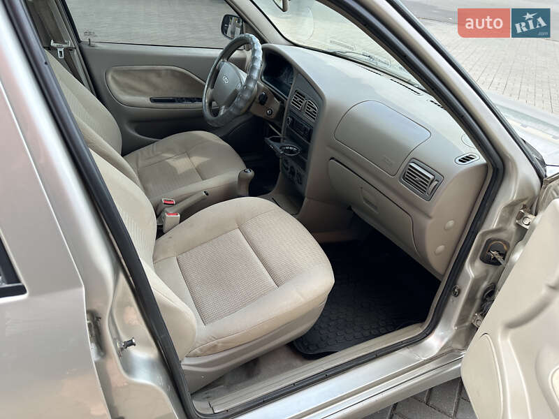 Седан Chery Amulet 2007 в Кривом Роге