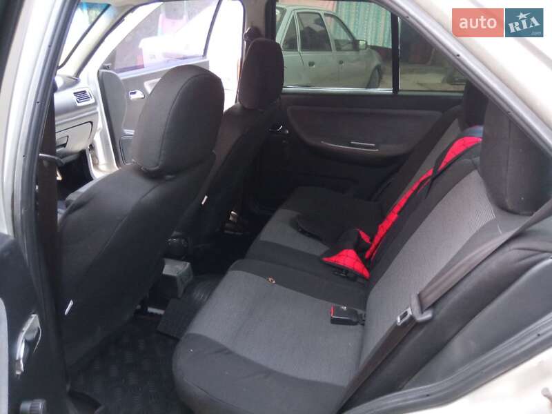 Седан Chery Amulet 2008 в Буске