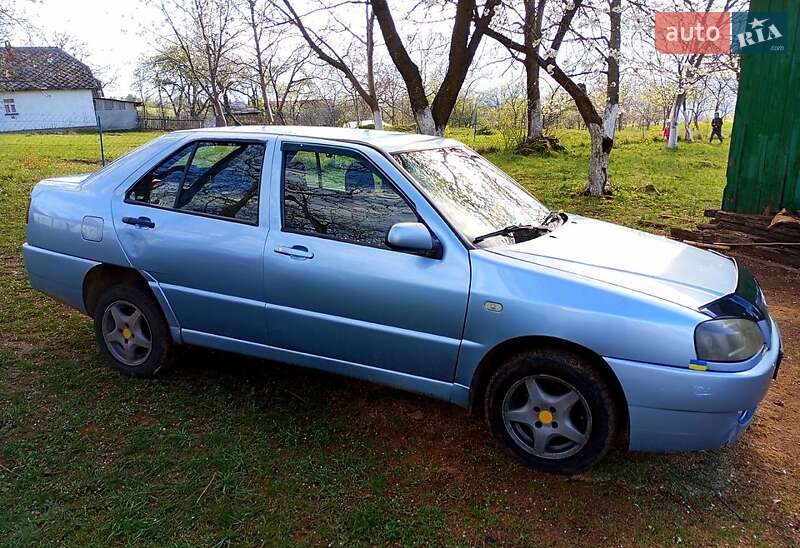 Седан Chery Amulet 2008 в Иршаве