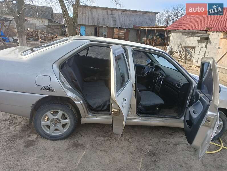 Седан Chery Amulet 2007 в Сарнах