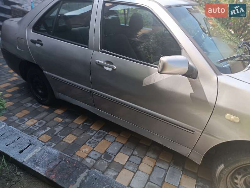 Седан Chery Amulet 2007 в Рахове